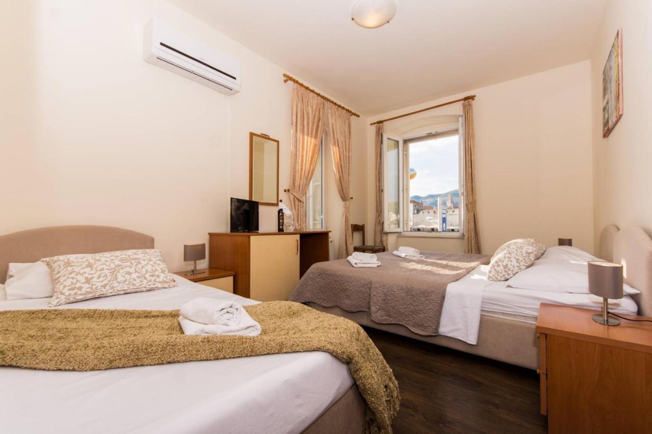 Vila Liza Bed & Breakfast Trogir Ngoại thất bức ảnh
