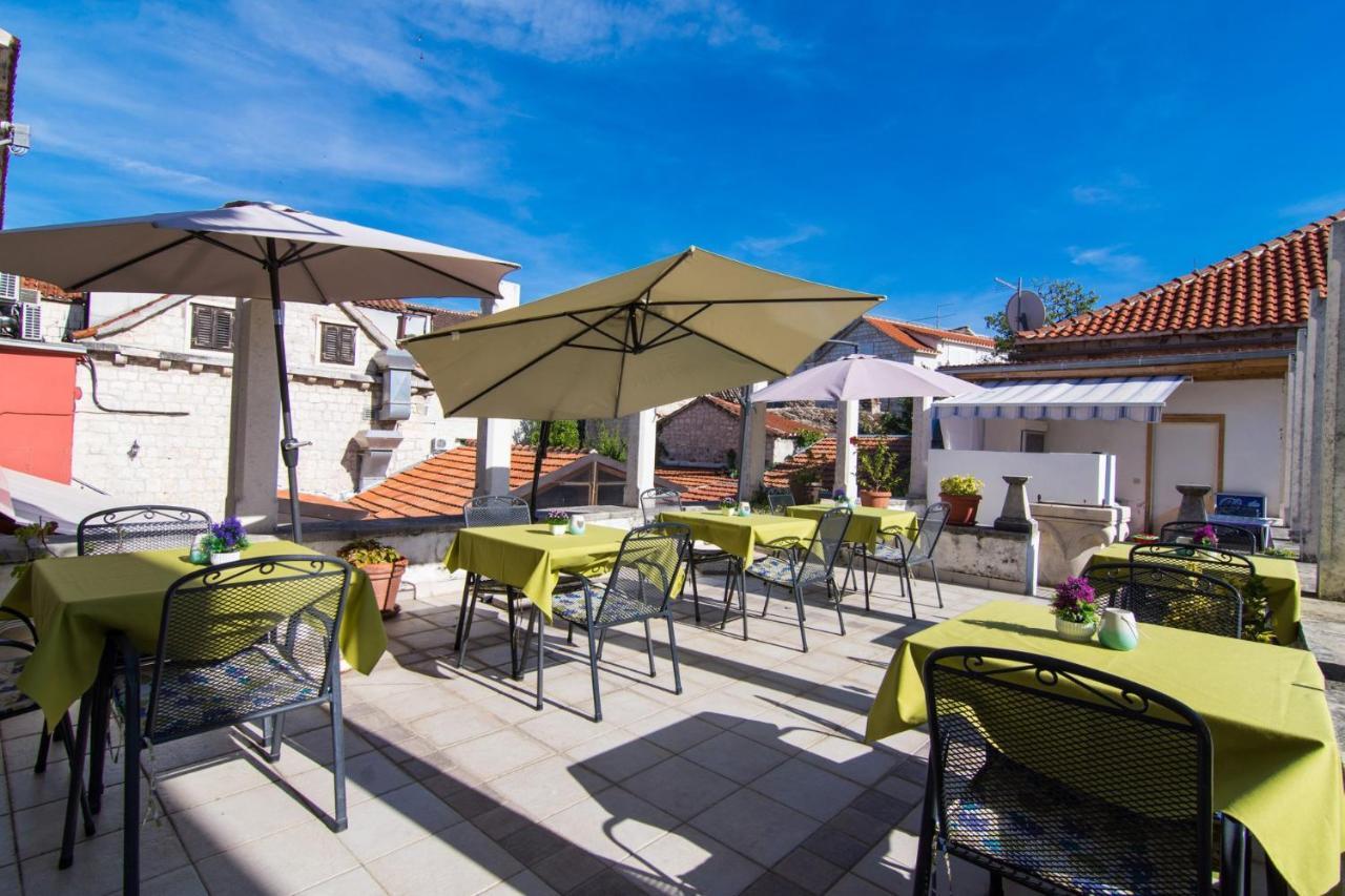 Vila Liza Bed & Breakfast Trogir Ngoại thất bức ảnh