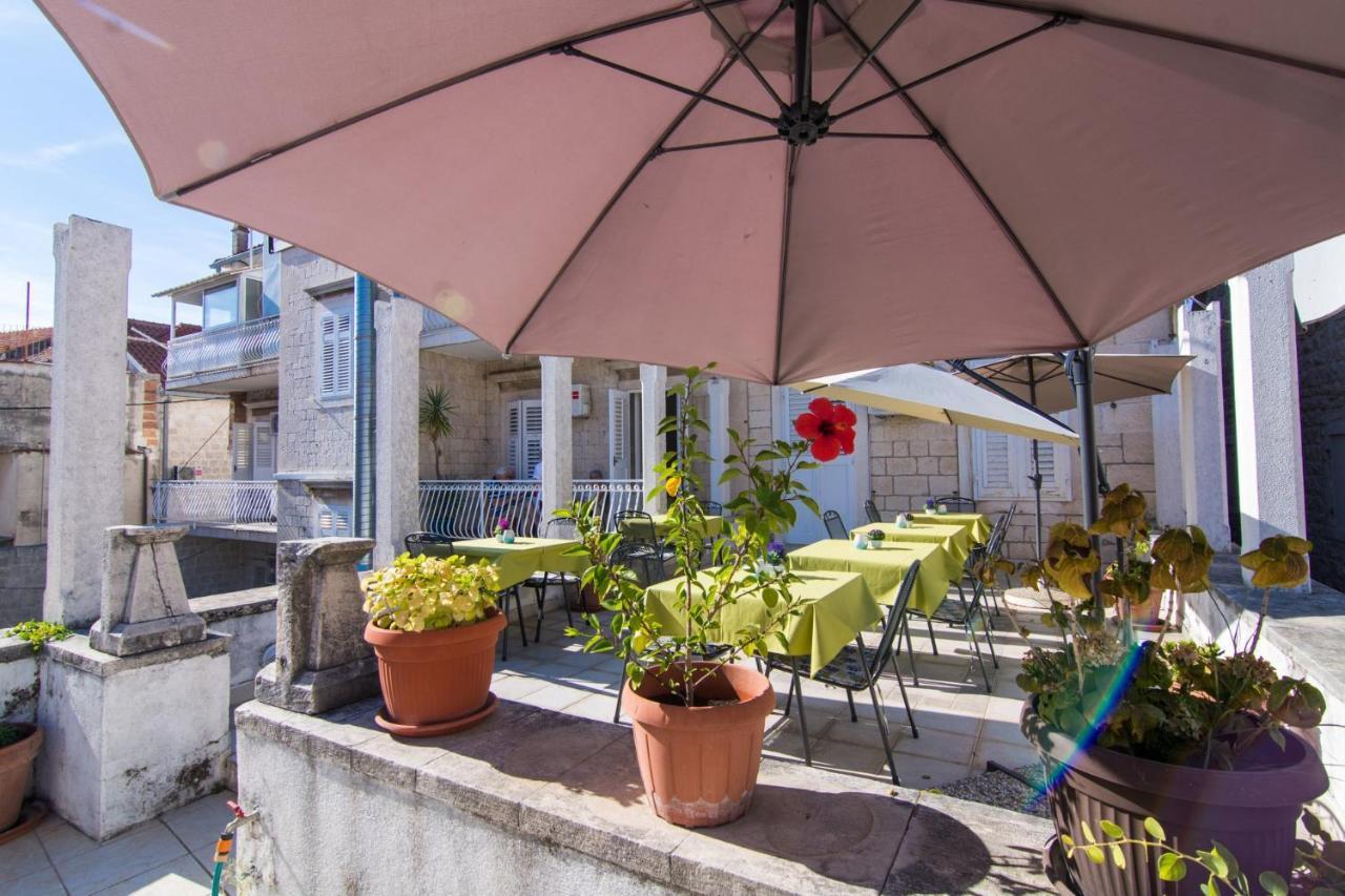 Vila Liza Bed & Breakfast Trogir Ngoại thất bức ảnh