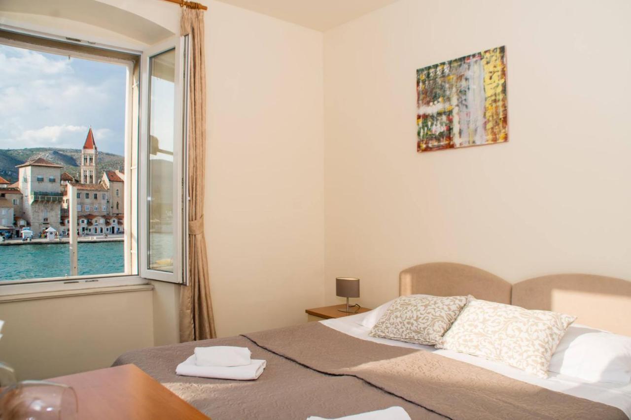 Vila Liza Bed & Breakfast Trogir Ngoại thất bức ảnh