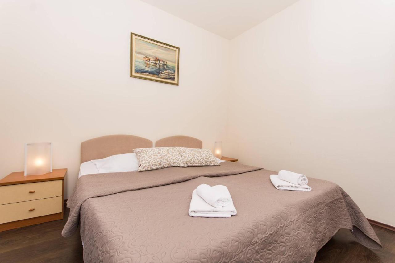 Vila Liza Bed & Breakfast Trogir Ngoại thất bức ảnh