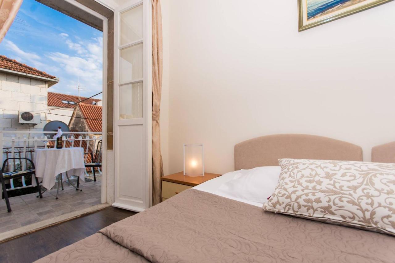 Vila Liza Bed & Breakfast Trogir Ngoại thất bức ảnh