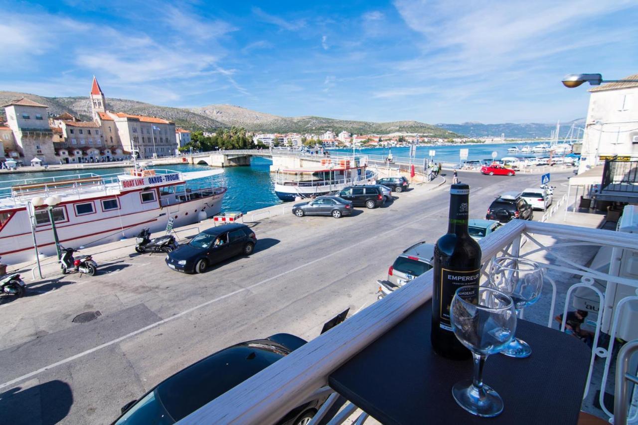 Vila Liza Bed & Breakfast Trogir Ngoại thất bức ảnh