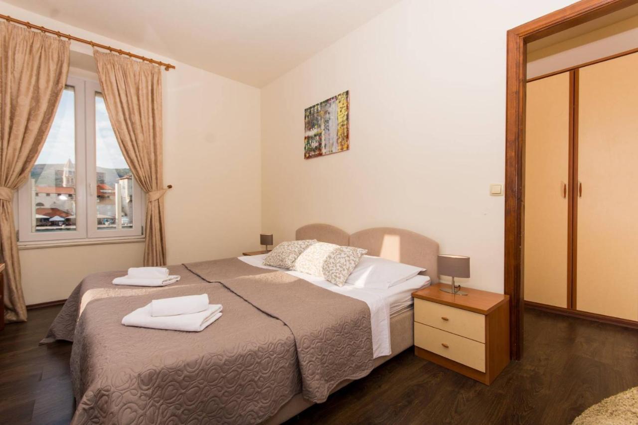 Vila Liza Bed & Breakfast Trogir Ngoại thất bức ảnh